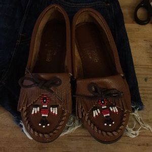 Minnetonka Beaded Thunderbird Moccasins